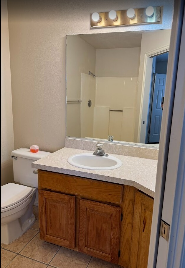 Building Photo - 1075 N 1400 W