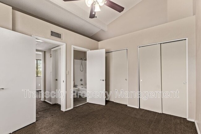 Building Photo - 2301 E University Dr