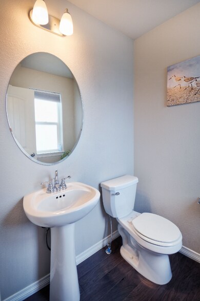 Building Photo - 6161 Mumford Dr.