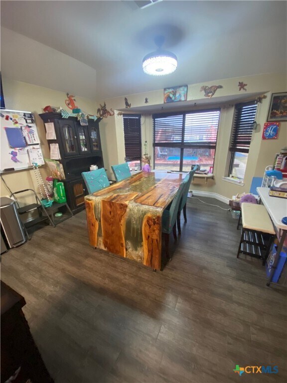 Building Photo - 2507 Isabelle Dr