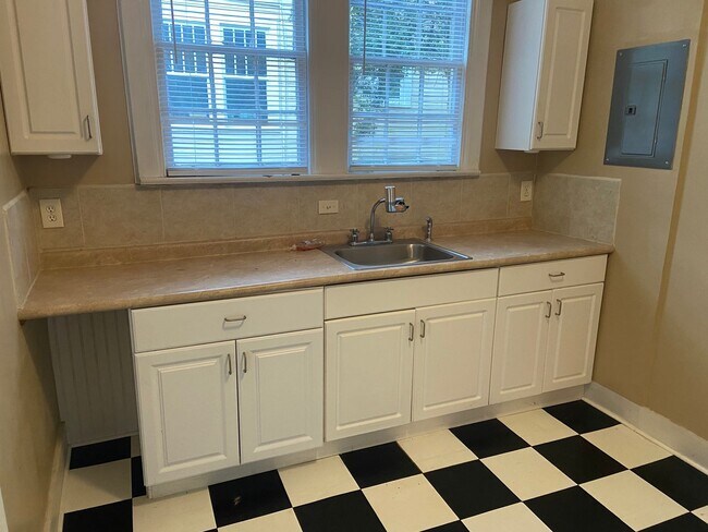 Building Photo - YELLOWBUNNY- 3352/3354-MONTEZUMA DUPLEX-CAMELIA-255/256