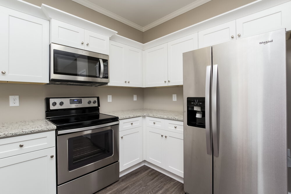 Building Photo - 601 Fieldcrest Dr