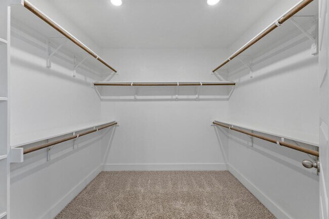 Building Photo - 7103 Travertine Spring Dr