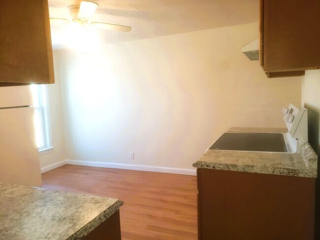 Building Photo - 26 Arlington St