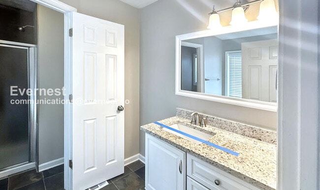 Building Photo - 460 Ward Rd