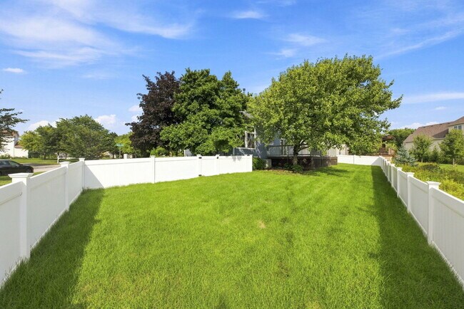 Building Photo - 2052 Shady Grove Ct