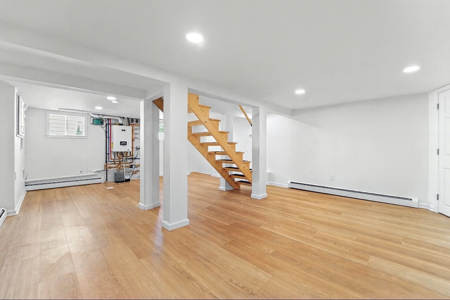 Building Photo - 116 Mary St