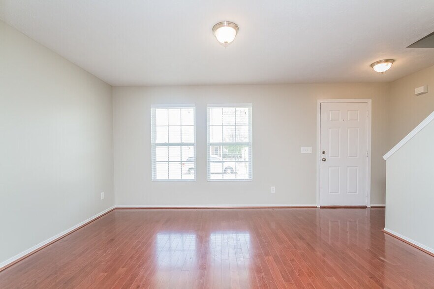 Building Photo - 5153 Sunsail Dr