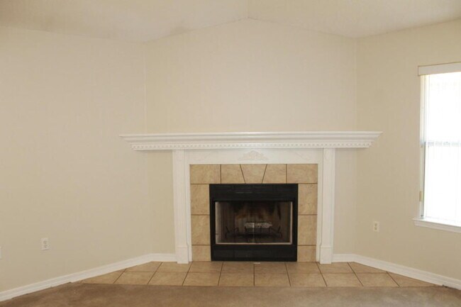 Building Photo - 1606 Trent St