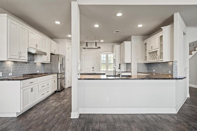 Building Photo - 2700 Mazaro Way