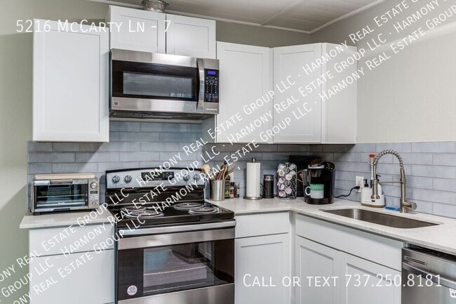 Building Photo - 5216 McCarty Ln