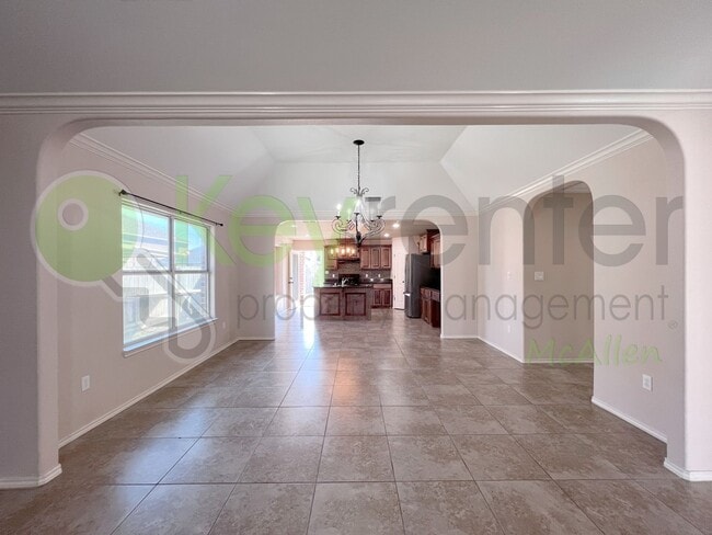 Building Photo - Beautiful 3b /2 bath home in Edinburg