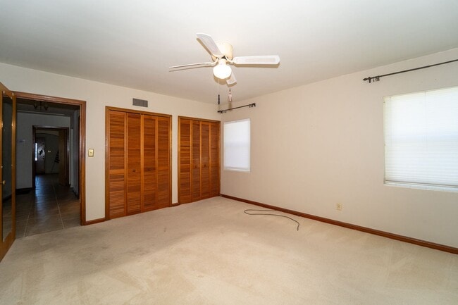 Building Photo - Davis Shore 4/2 Single Family Home