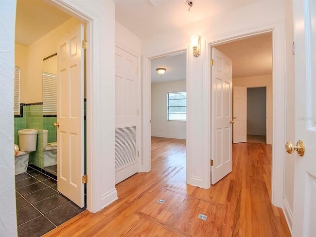 Building Photo - 2607 W Jetton Ave