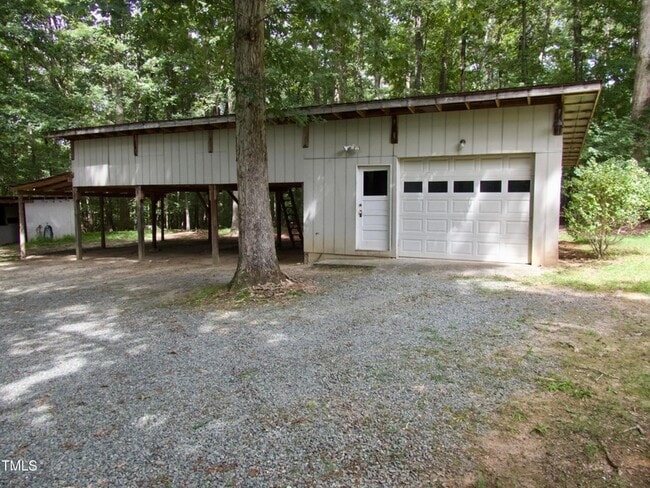 Building Photo - 979 Lamont Norwood Rd