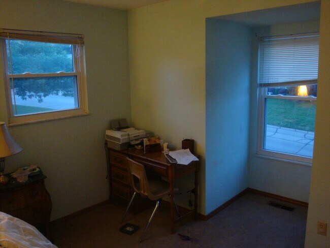 Building Photo - 1828 Marriott Ln