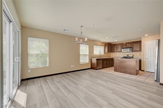 Building Photo - 7333 Camden Pine Ave