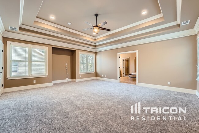 Building Photo - 3893 Ridge Grove Way