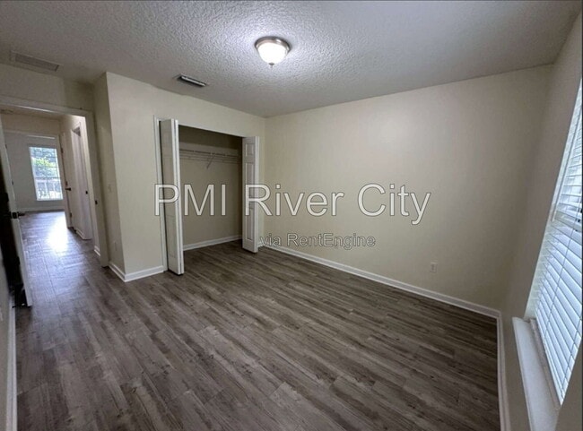 Building Photo - 533 Alice Cove Ct