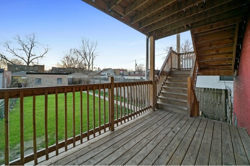 Building Photo - 6732 S Prairie Ave