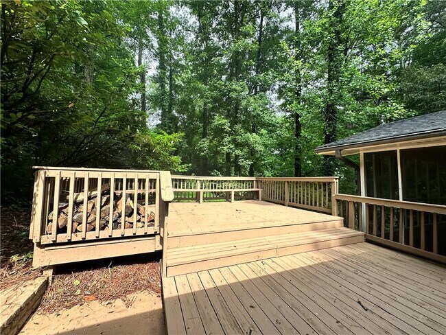 Building Photo - 4794 Cambridge Dr