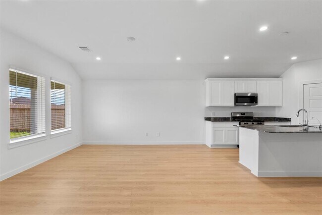 Building Photo - 8530 Sandy Coral Ln