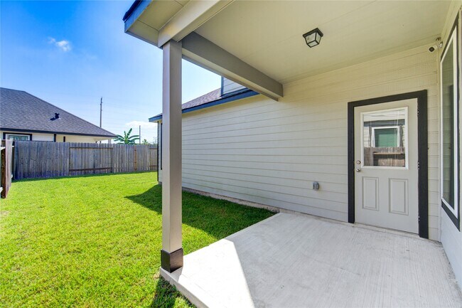 Building Photo - 2215 Emerald Diamond Ct