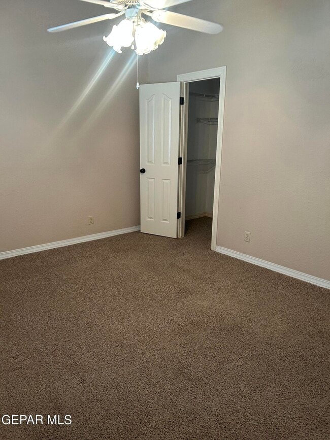 Building Photo - 612 Mary Stuart Dr