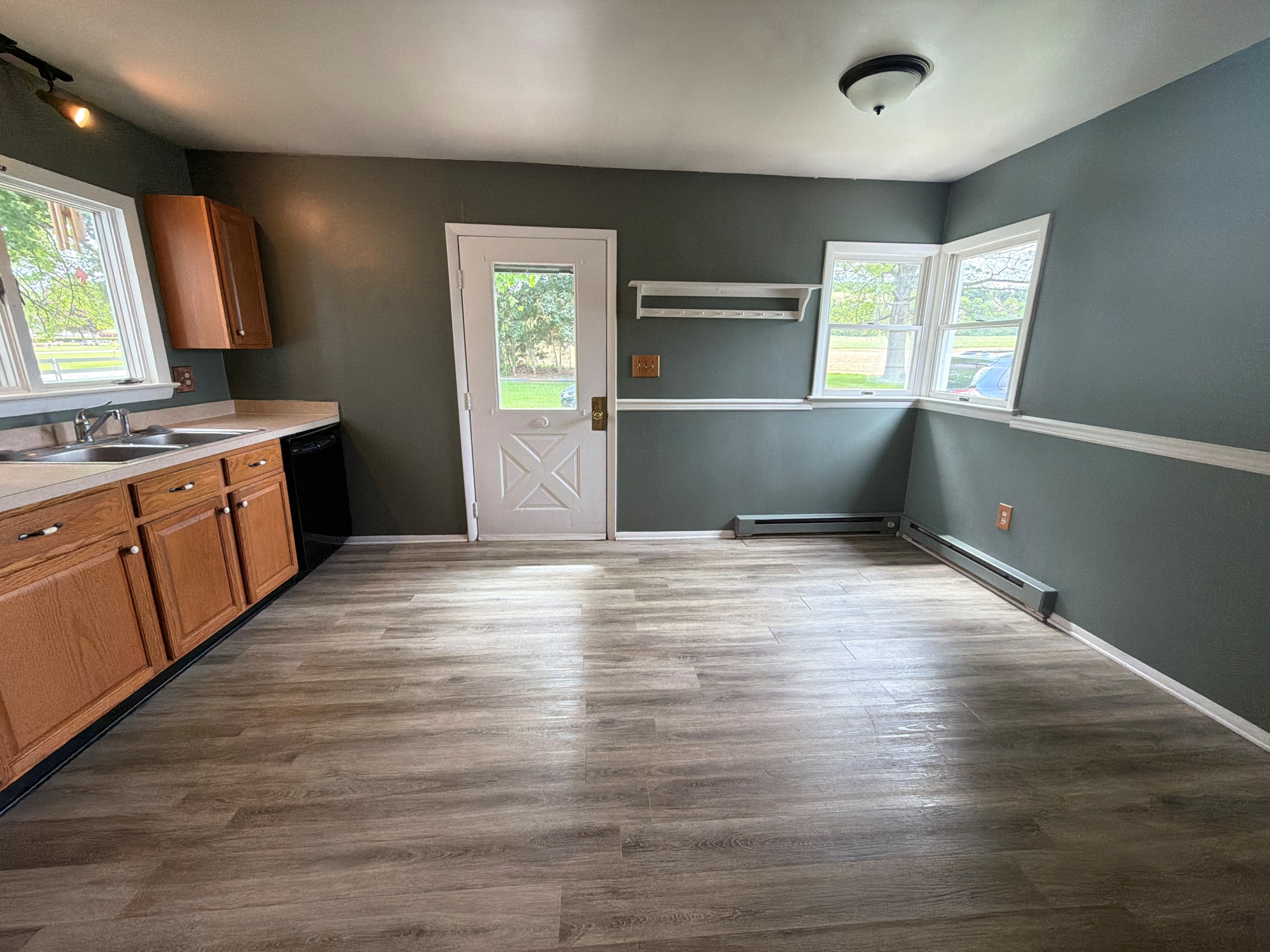 Kitchen - 1334 S York St
