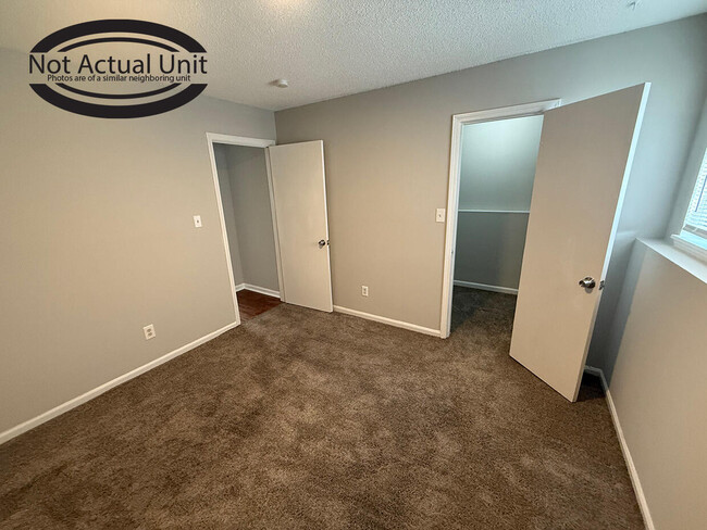 Building Photo - 7301 N Moberly Dr