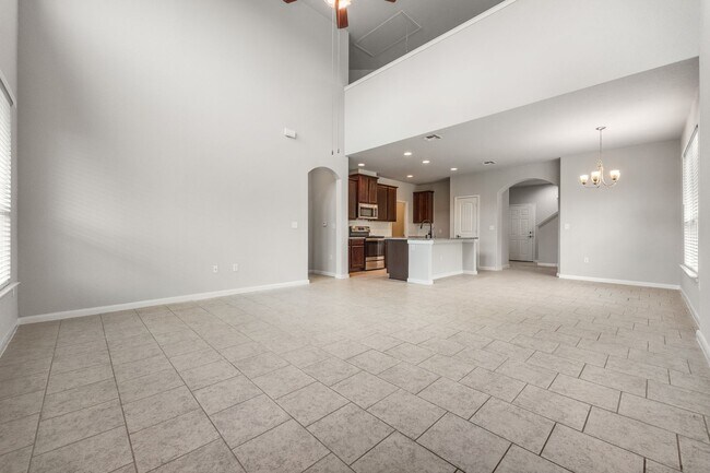Building Photo - 5903 Bridle Bnd
