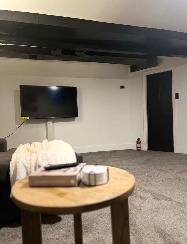 Building Photo - 6523 Jackson St