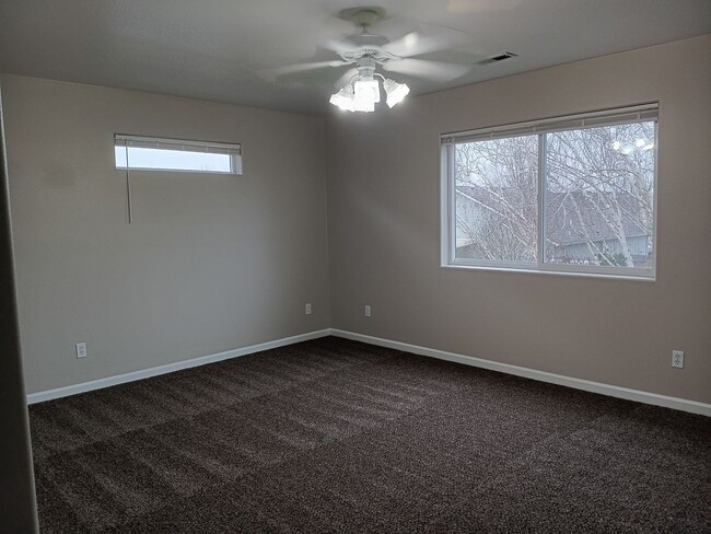 Building Photo - Beautiful Newly Remodeled Propety Ready Fo...