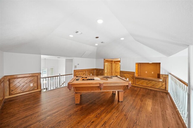 Building Photo - 6923 Mossridge Dr