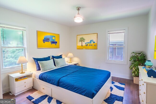 Building Photo - 2107 Garden Cir