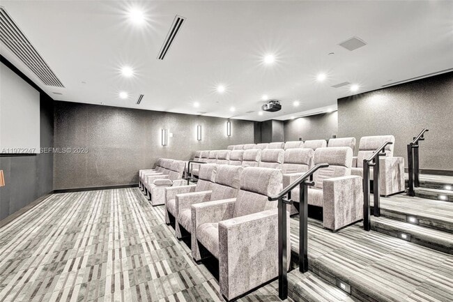 Building Photo - 21200 Point Pl