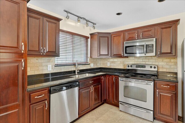 Building Photo - Step inside to experience the charm!