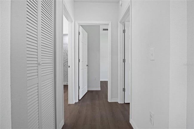 Building Photo - 1311 Hillsborough Ln