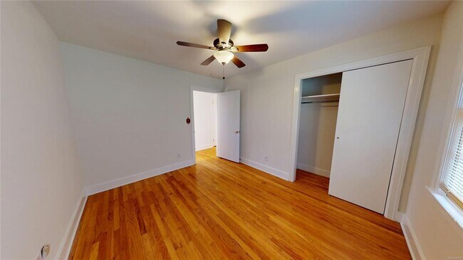 Building Photo - 3549 Mayfair Rd