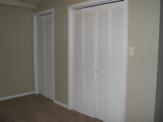 Building Photo - 901 Park St