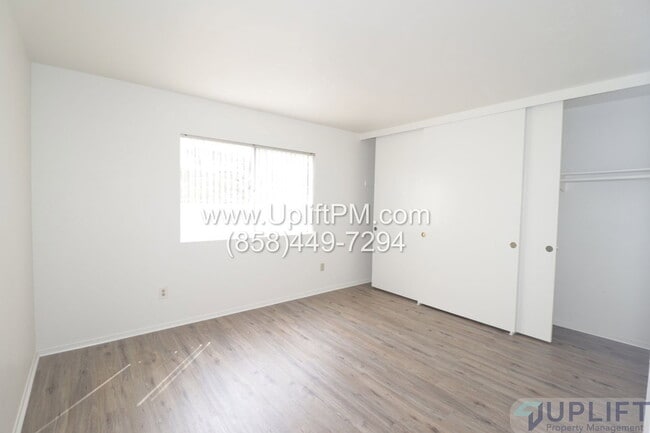 Building Photo - 10363 Penrod Ln