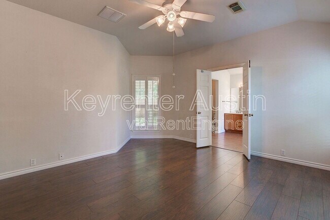 Building Photo - 2300 Garrett Cove