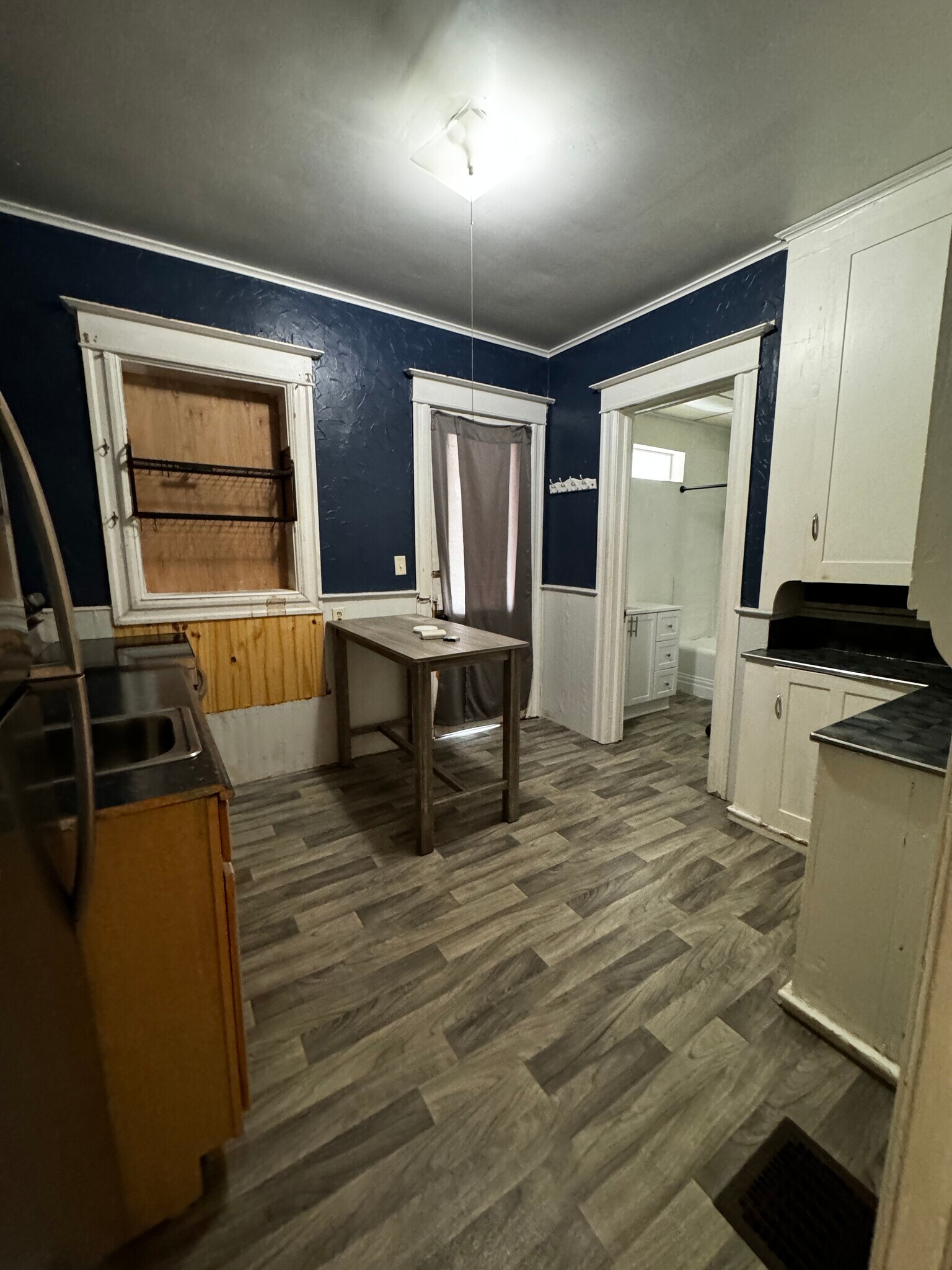 Building Photo - 301 S Pleasant St