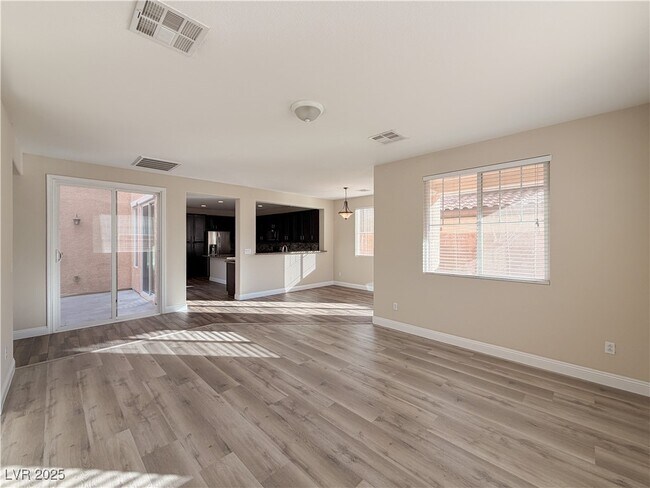 Building Photo - 10733 Mentesana Ave