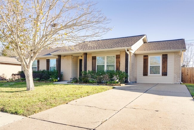 Building Photo - 702 Dixie Dr