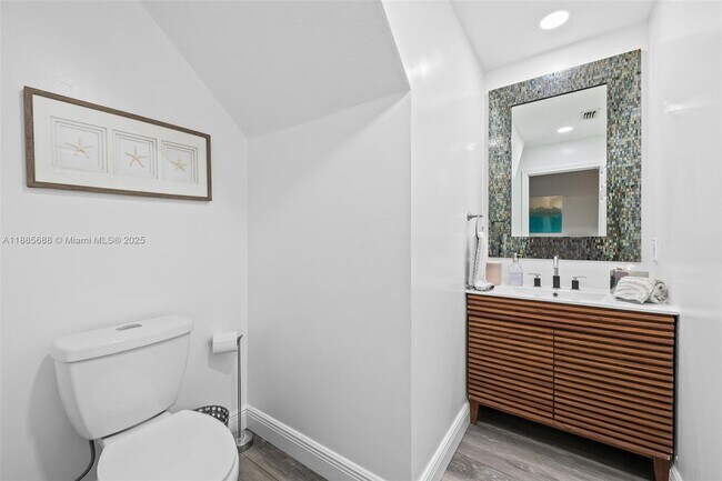 Building Photo - 10541 NW 56th Pl