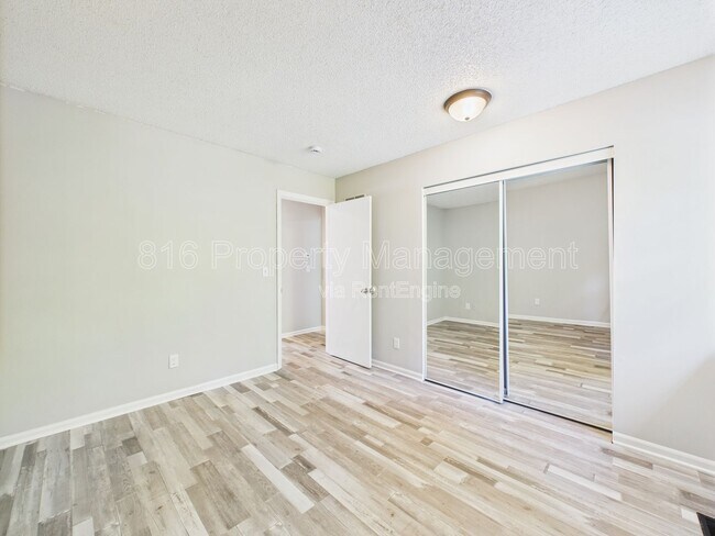 Building Photo - 7941 NW 79th Pl