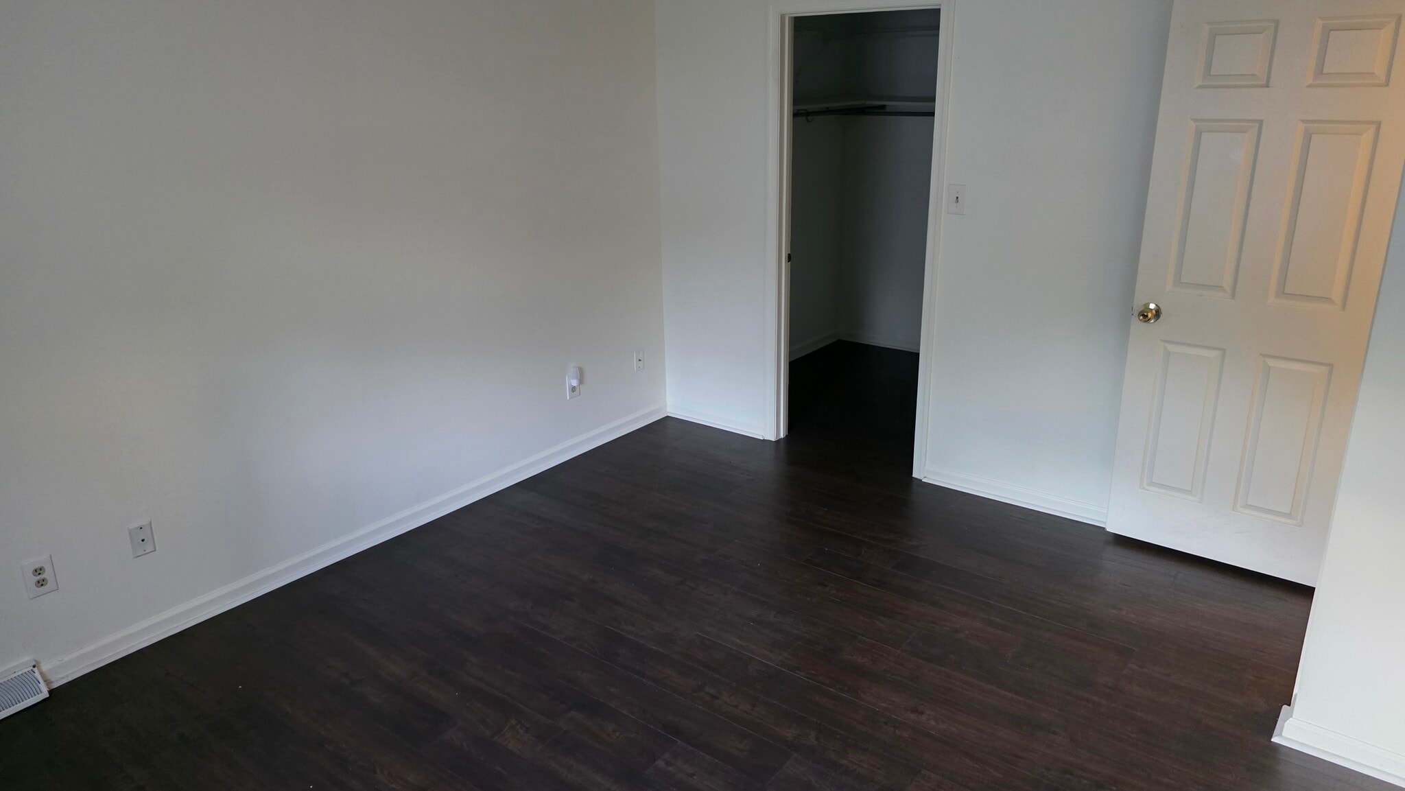 Master bedroom - 44 S Lansdowne Ave