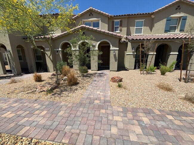 Building Photo - Stunning 3-Bed Oasis in North Las Vegas with Granite Countertops & Spacious Living!
