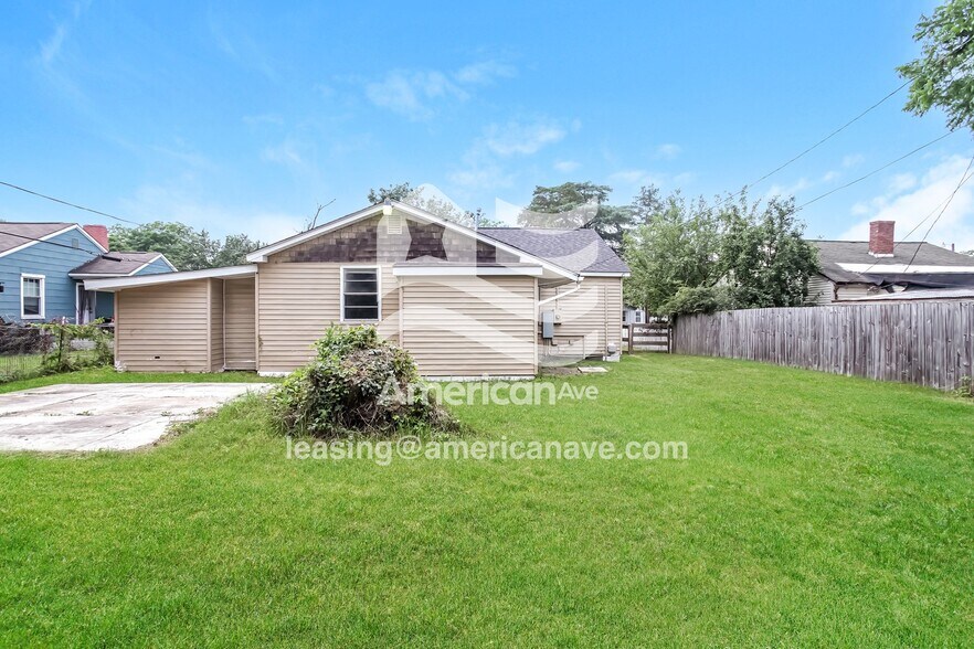 Building Photo - 310 Virginia St